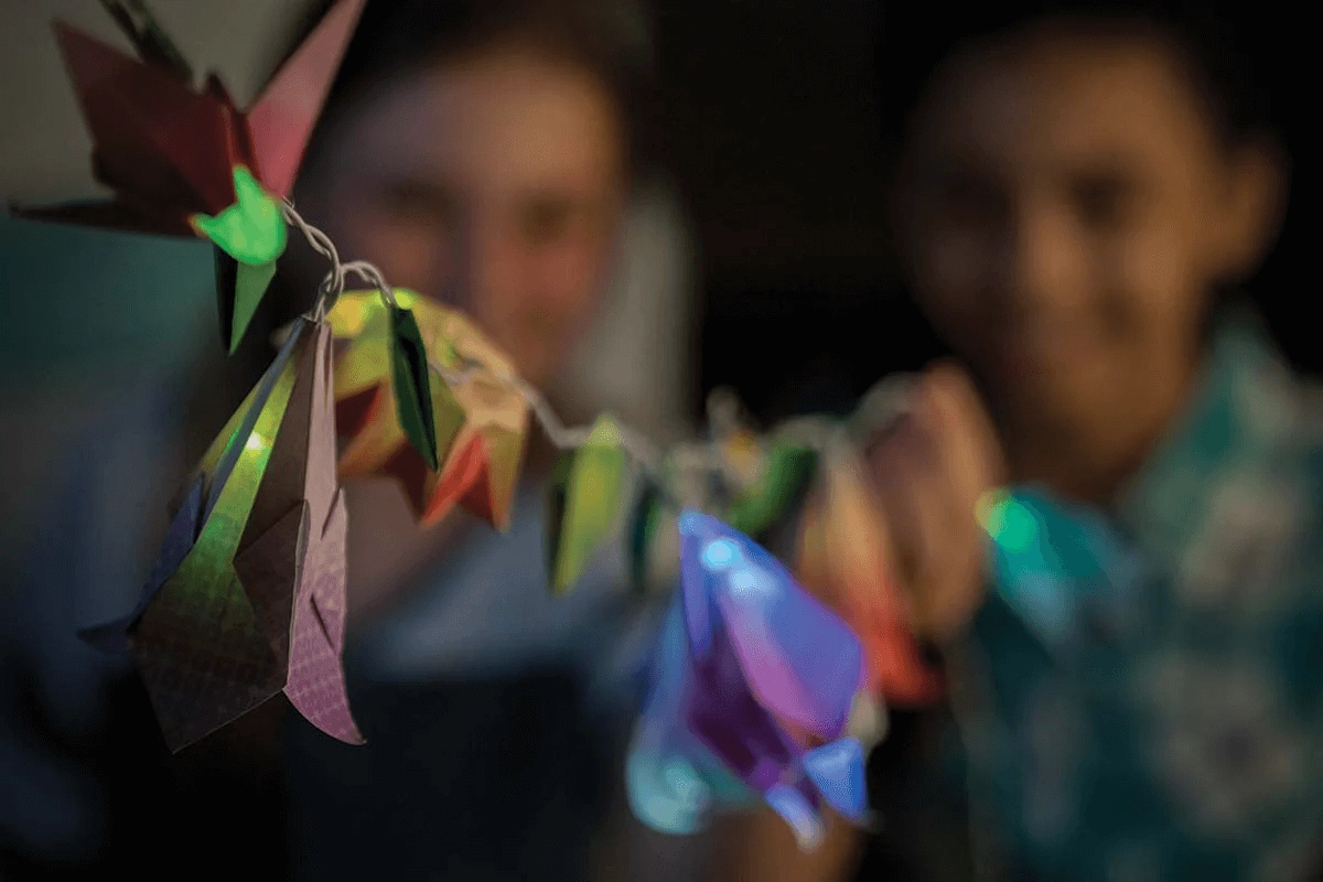 4M KidzMaker Make Your Own Origami Flower String Lights for Age 5 & Up