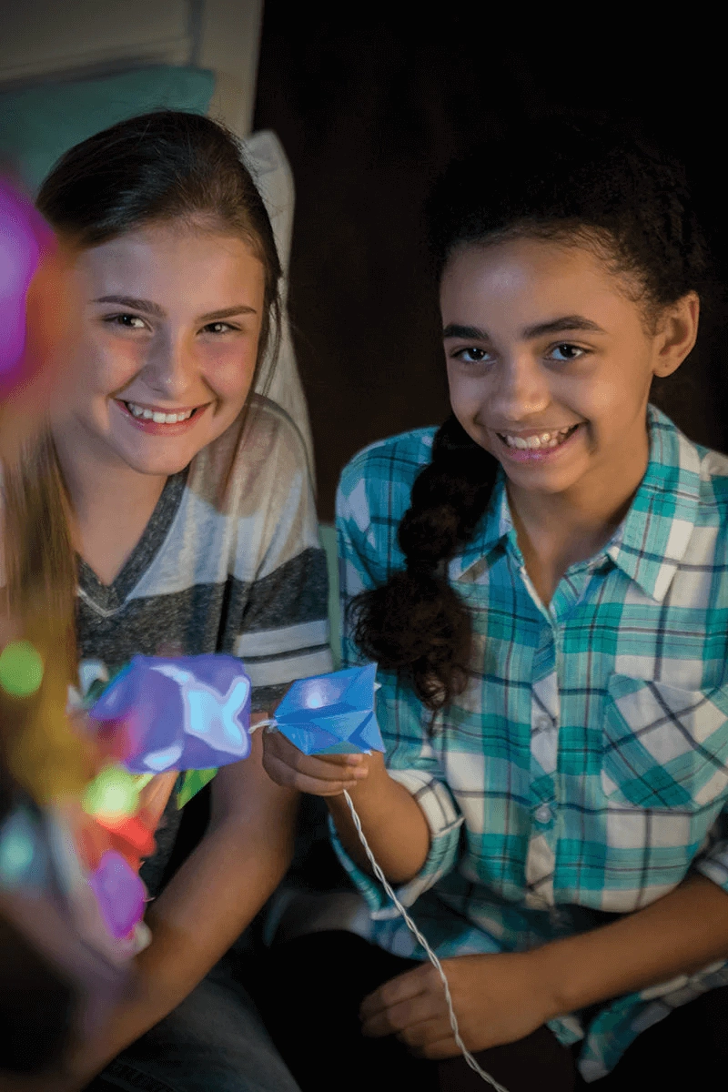 4M KidzMaker Make Your Own Origami Flower String Lights for Age 5 & Up
