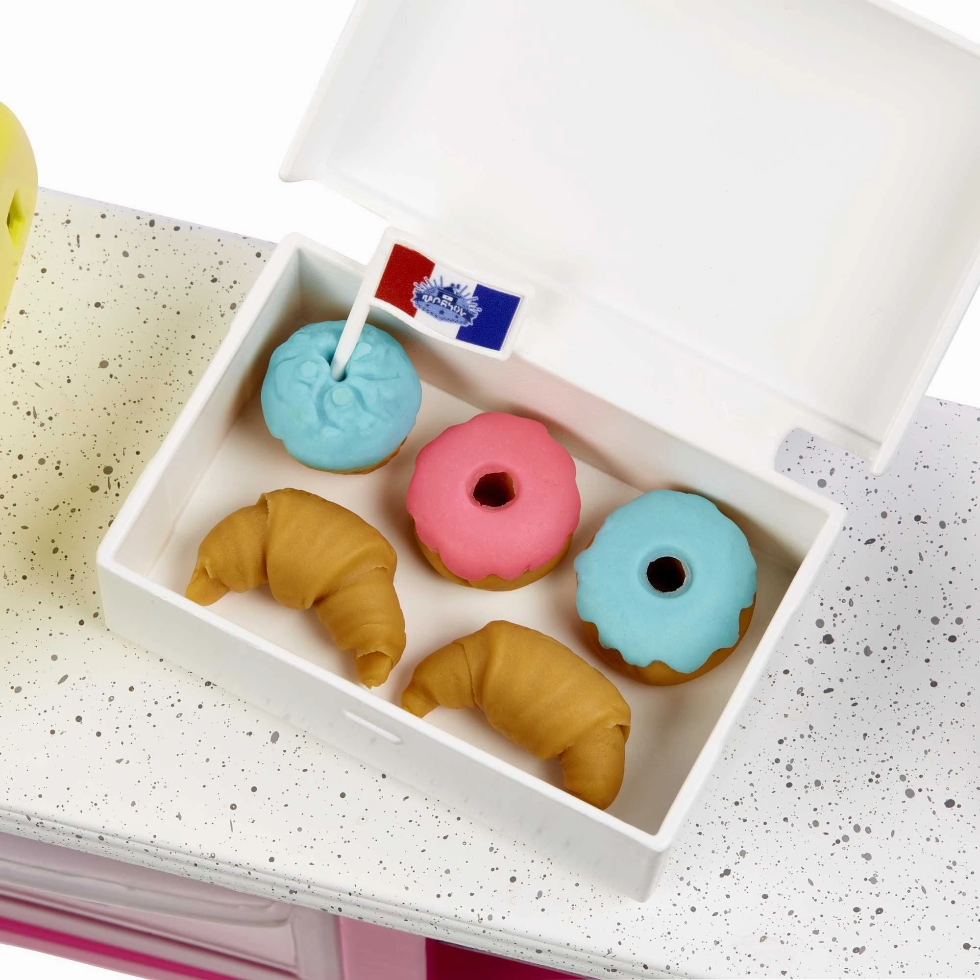 Barbie It Takes Two Cafe Playset