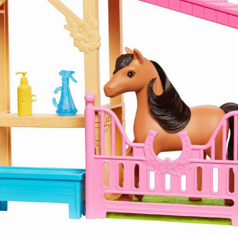 Barbie The Great Horse Chase Renee's Horse Nuturing Playset