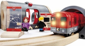 Brio World 33513 Metro Railway Set with Light & Sound for Ages 3 & Up