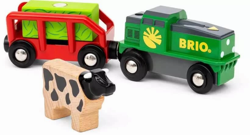 Brio World 36018 Farm Battery Powered Train Playset for Ages 3 and Up