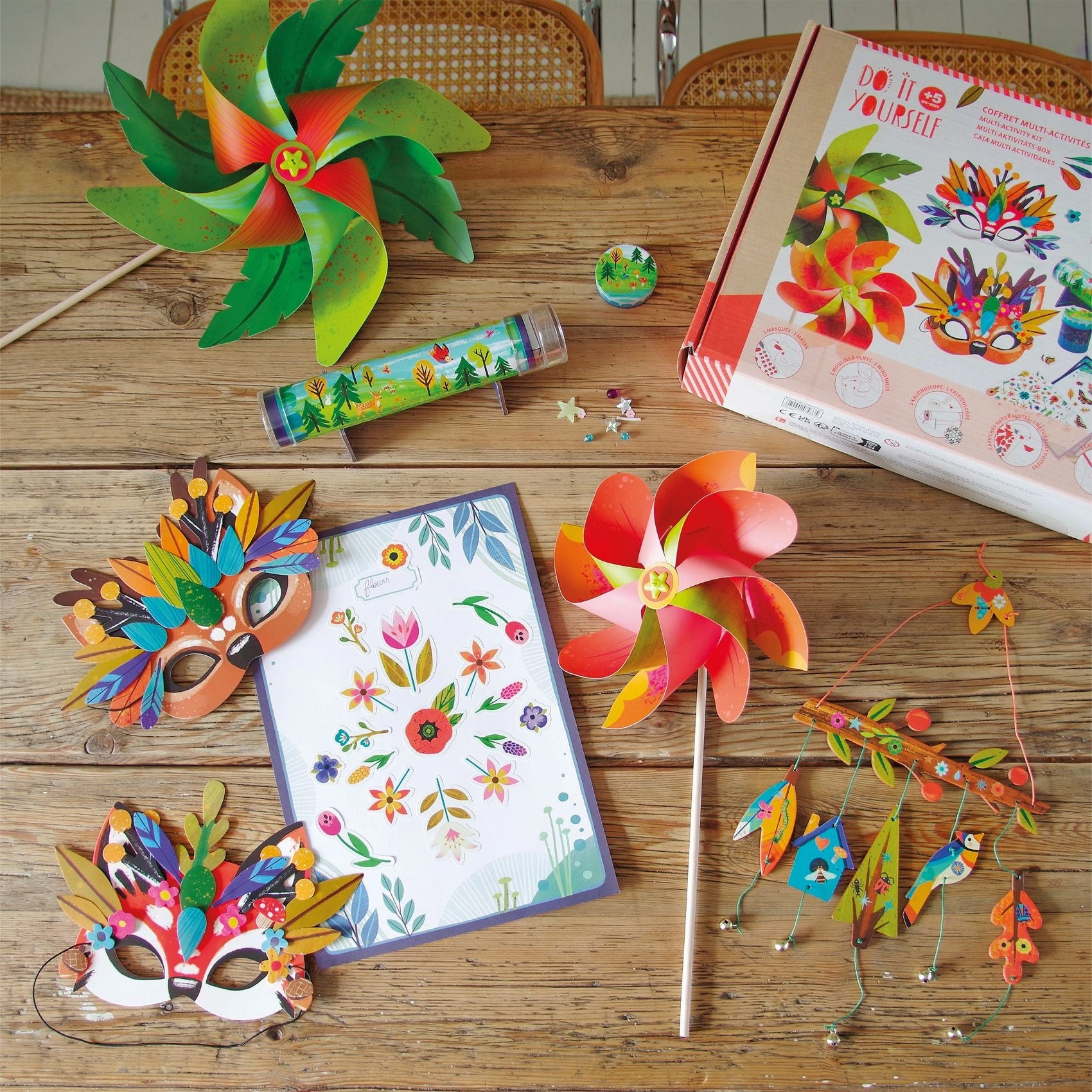 Djeco Do it Yourself Nature Themed Multi Activity Kit for Ages 5 & Up