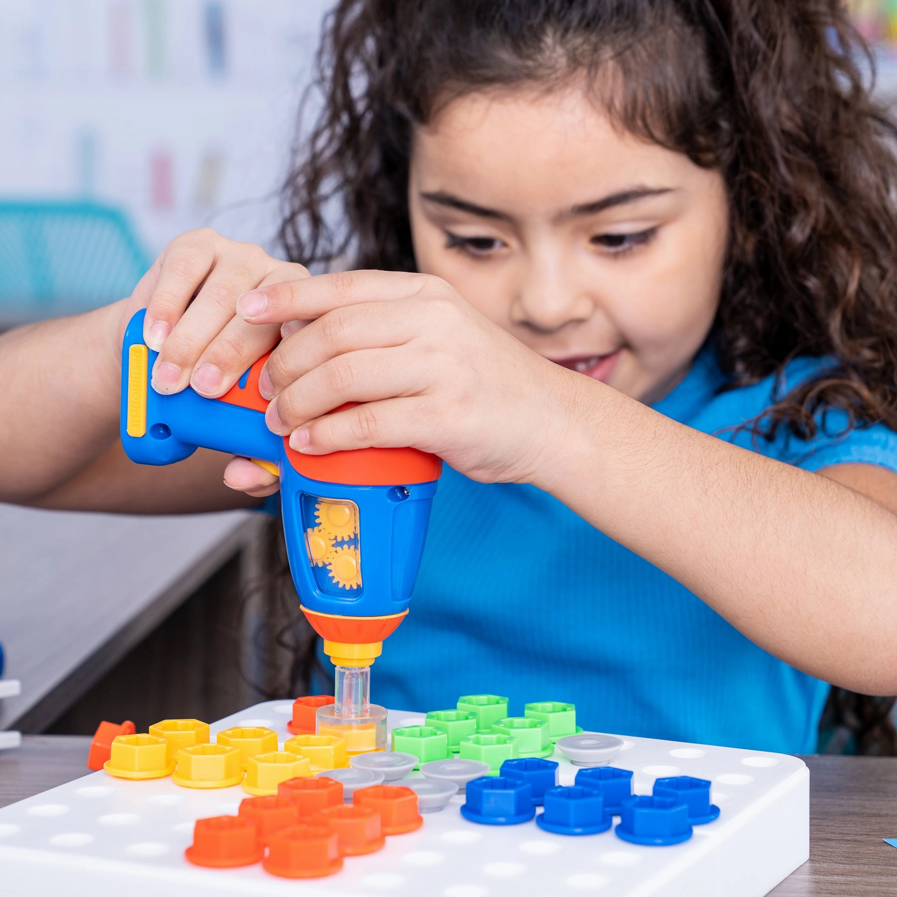 Educ Educational Insights Design & Drill Toolbox - Vibrant STEM Toy Kit