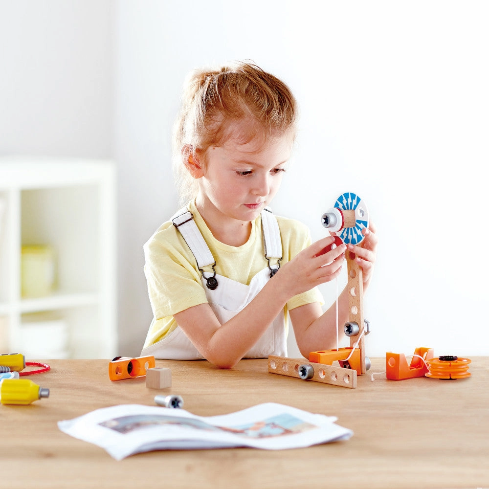 Hape Junior Inventor Magnet Science Lab Set - 34pcs