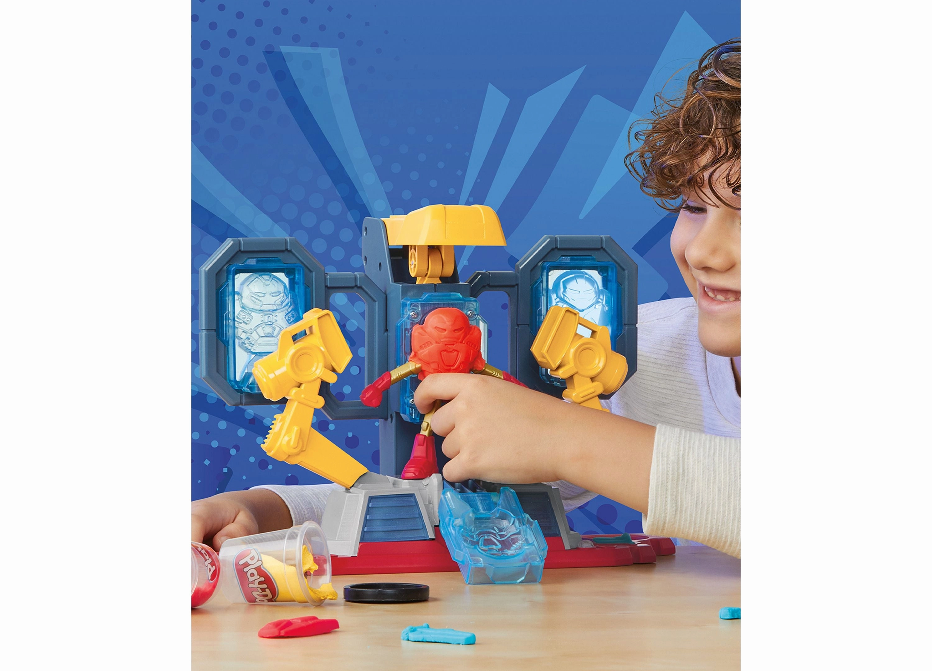 Hasbro Play-Doh Marvel Iron Man Armor Maker Action Playset