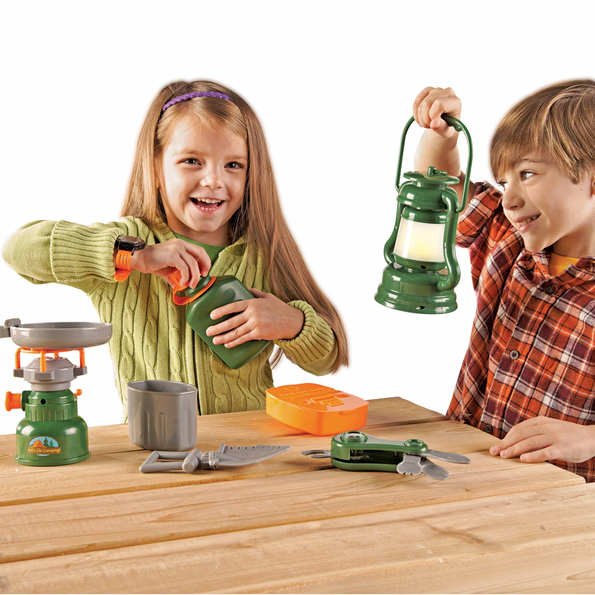 Learning Resources 9-Piece Pretend & Play Camp Set - Adventure Kit