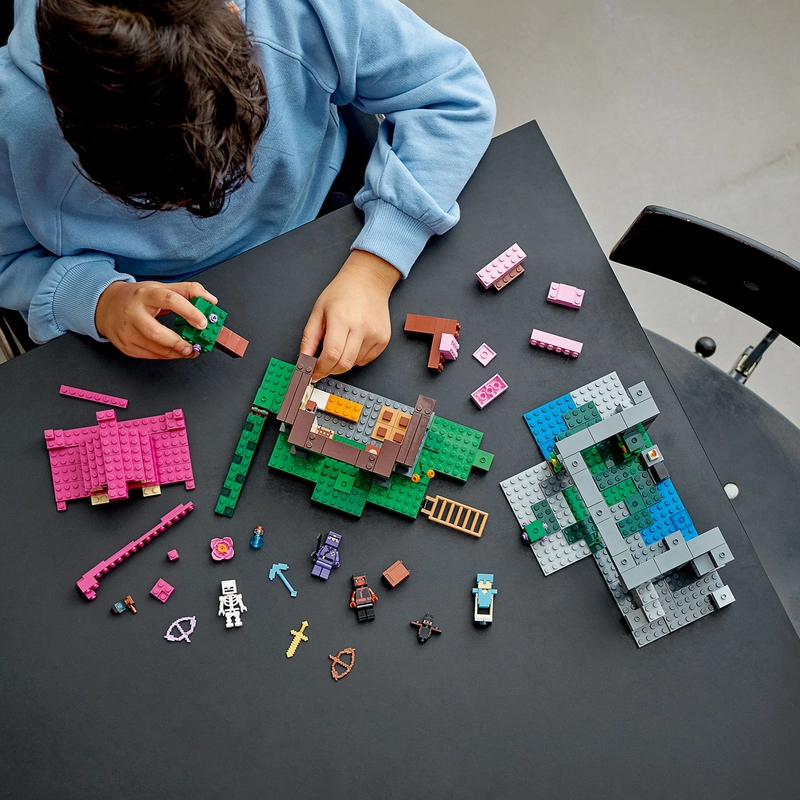 LEGO 21183 Minecraft The Training Grounds