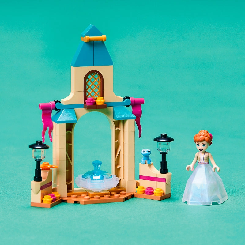 LEGO 43198 Disney Princess Anna's Castle Courtyard