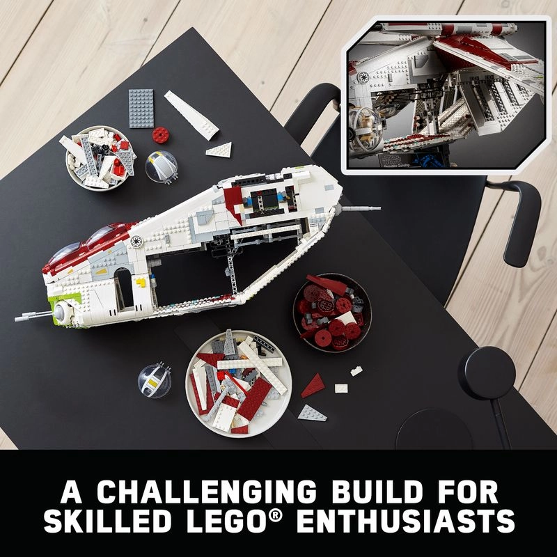 LEGO 75309 Star Wars Ultimate Collector Series Republic Gunship