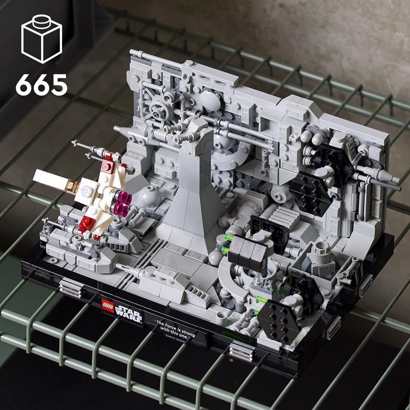 LEGO 75329 Star Wars Death Star Trench Run Diorama