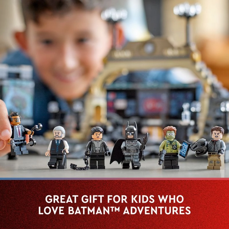 LEGO 76183 Super Heroes Batcave: The Riddler Face-Off