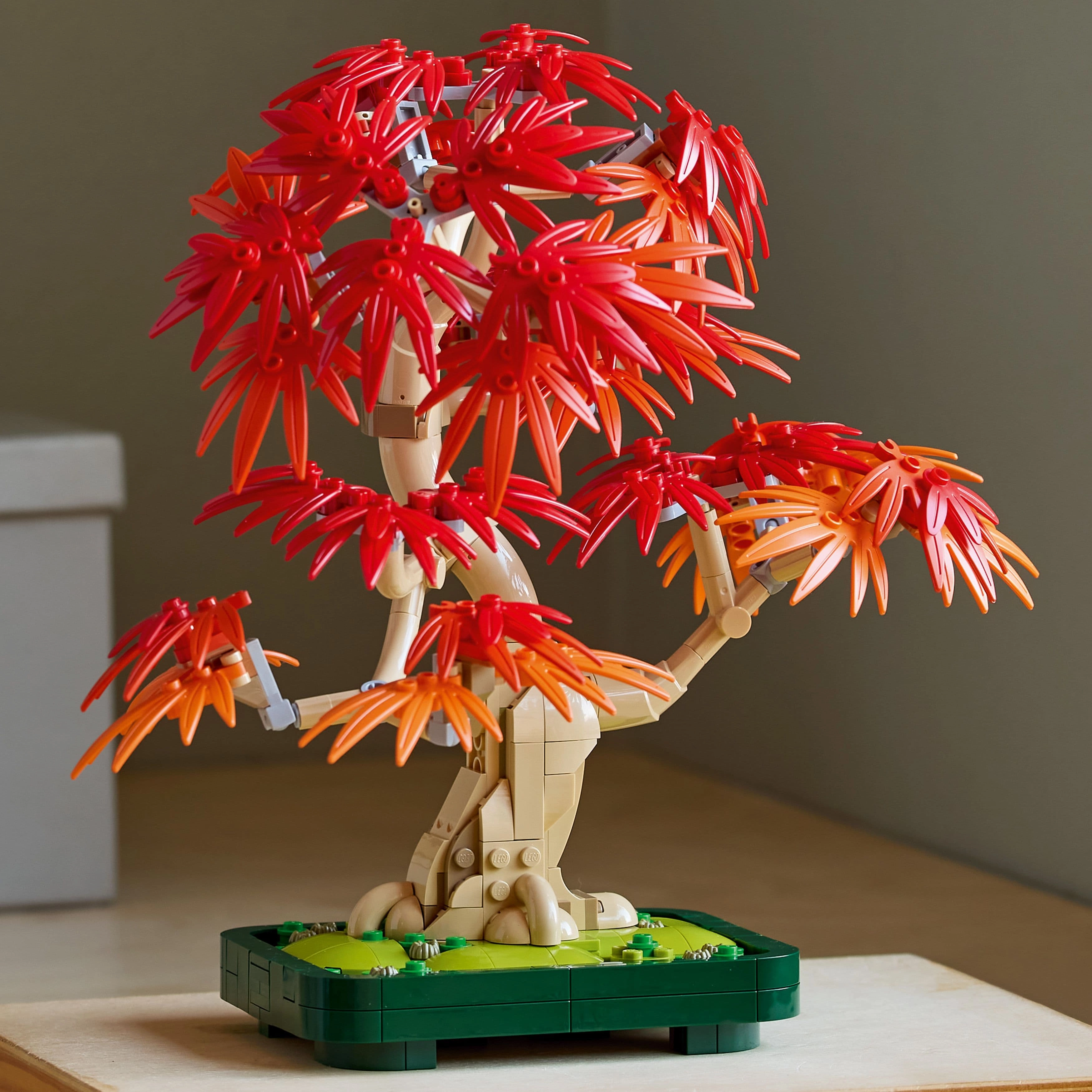 Lego Botanicals 10348 Japanese Red Maple Bonsai Tree for Ages 18 & Up
