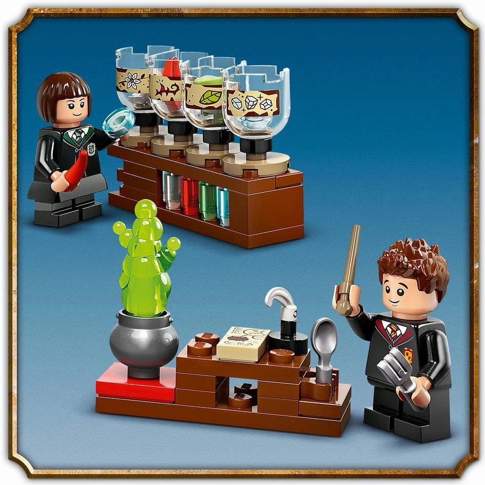 Lego Harry Potter 76431 Hogwarts Castle: Potions Class for Ages 8 & Up