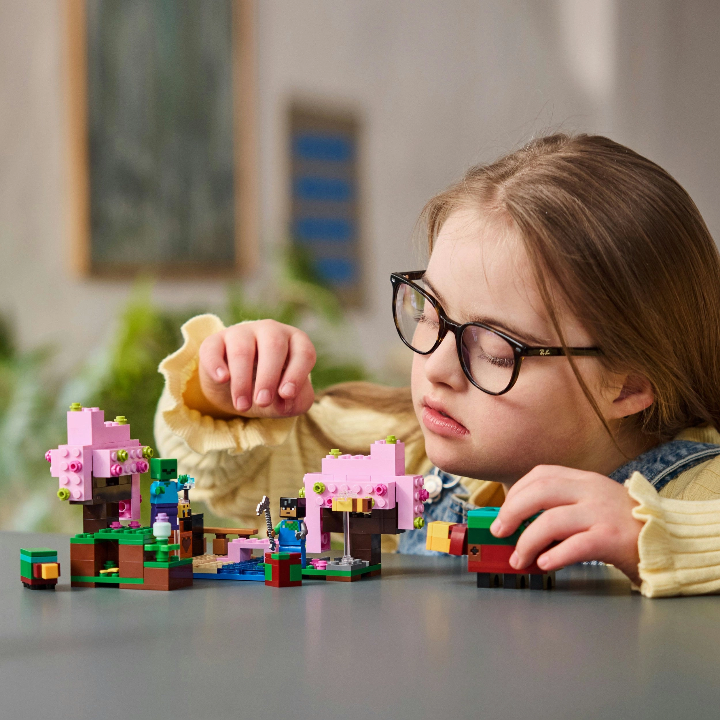 Lego Minecraft 21260 The Cherry Blossom Garden Playset for Ages 8 & Up