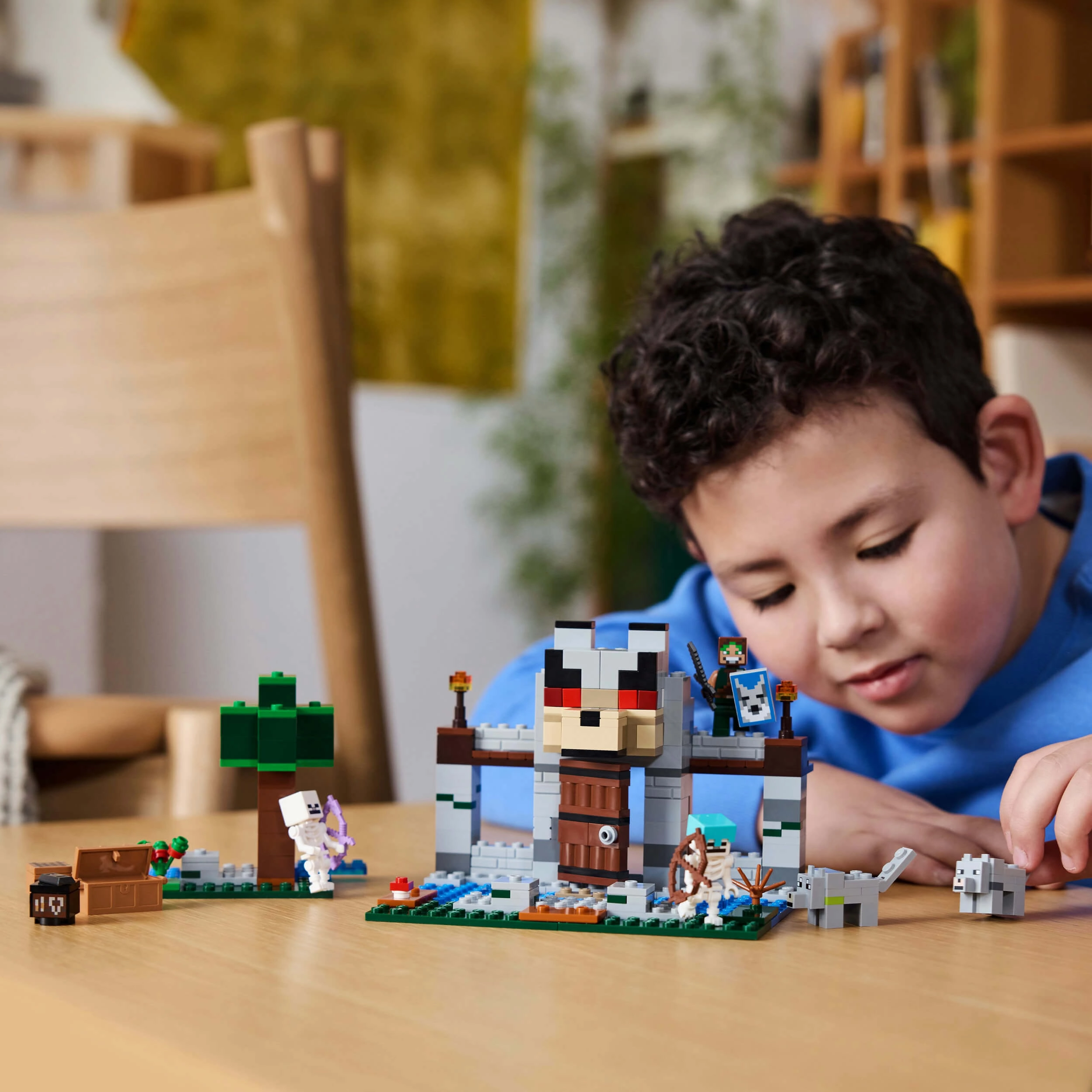 Lego Minecraft 21261 The Wolf Stronghold Toy Playset for Ages 8 and Up