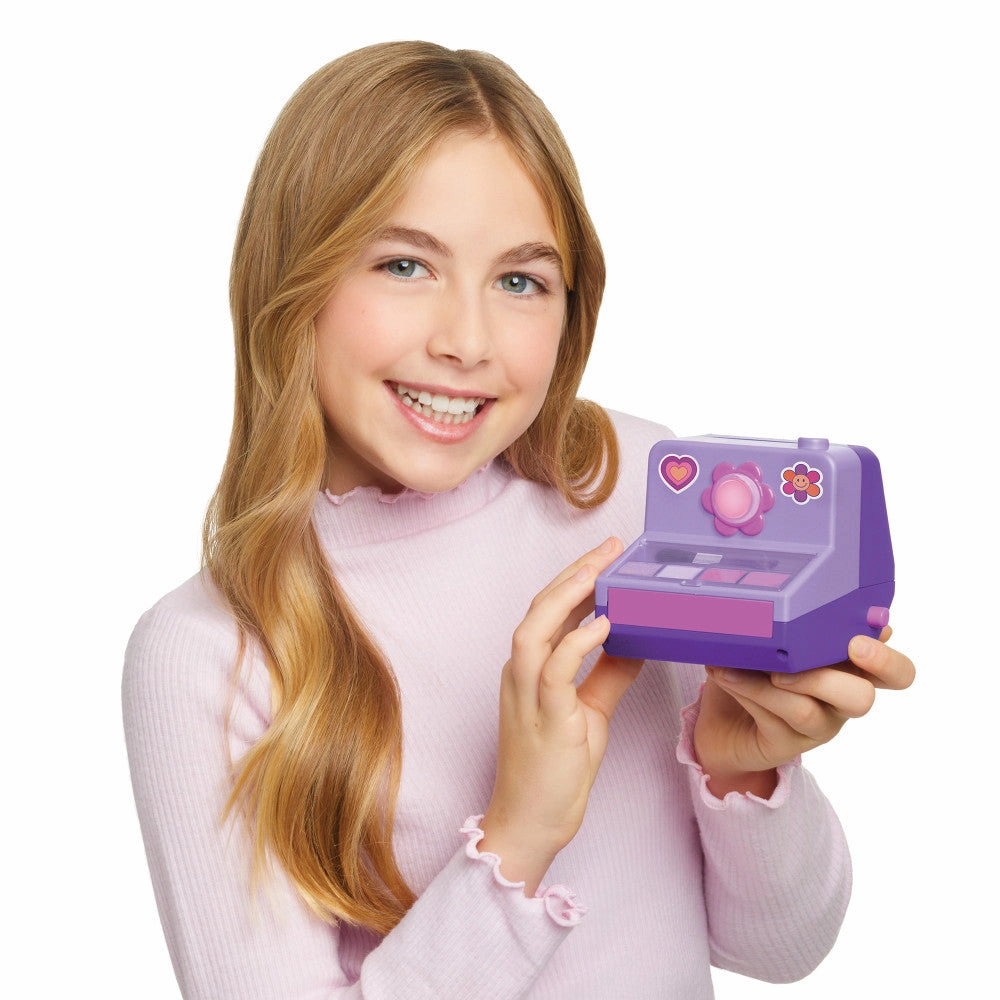 Make It Real Instant Glam 23pc Camera Shaped Cosmetic Case Set