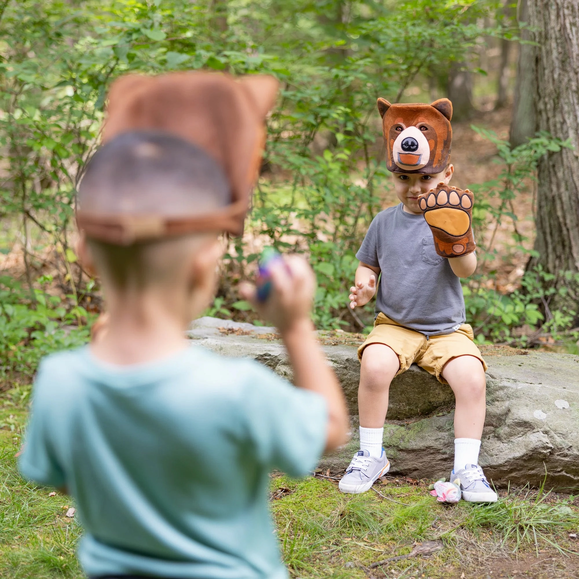 Melissa & Doug Yellowstone Grizzly Bear Pretend Play Set