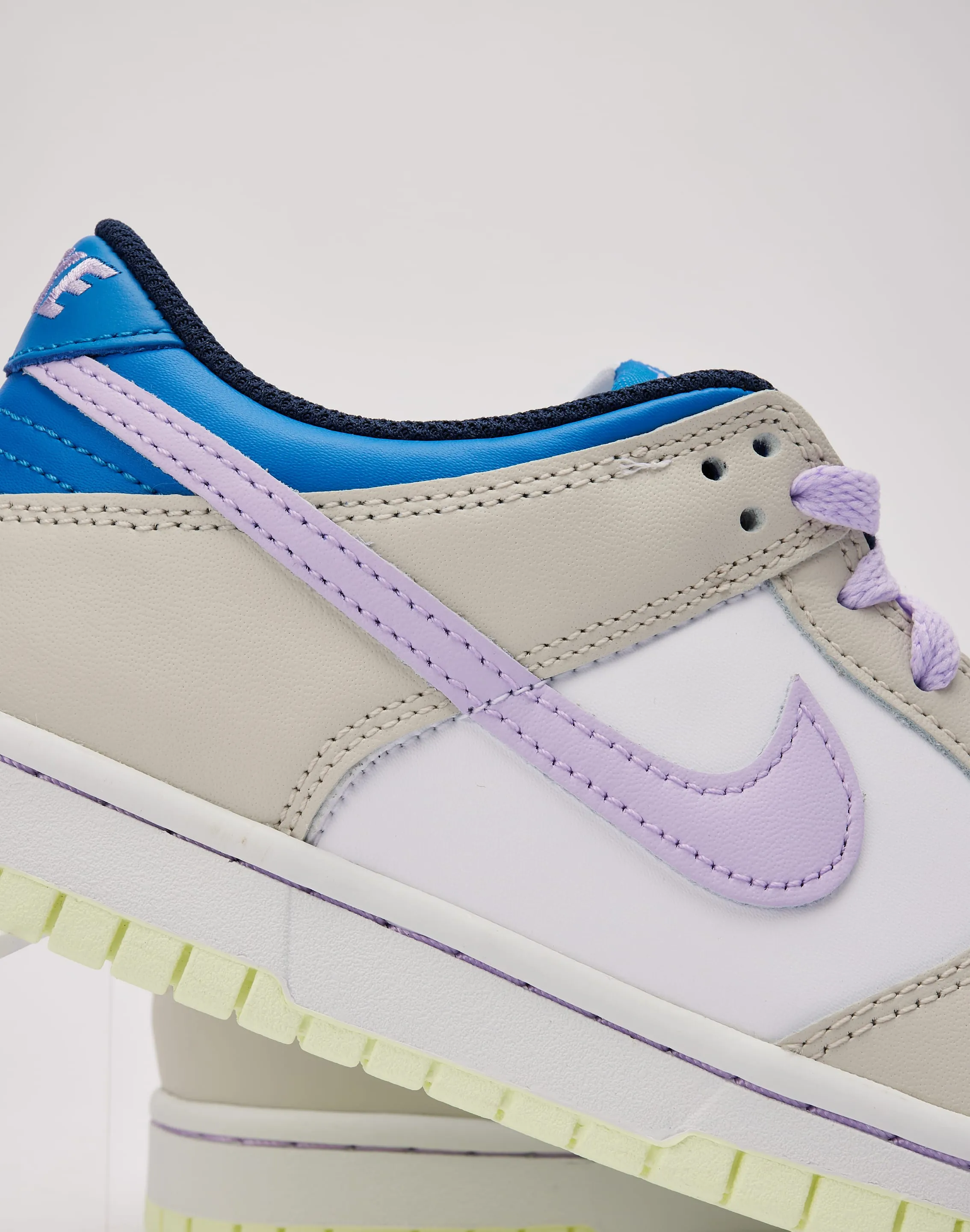 Nike Dunk Low Grade-School