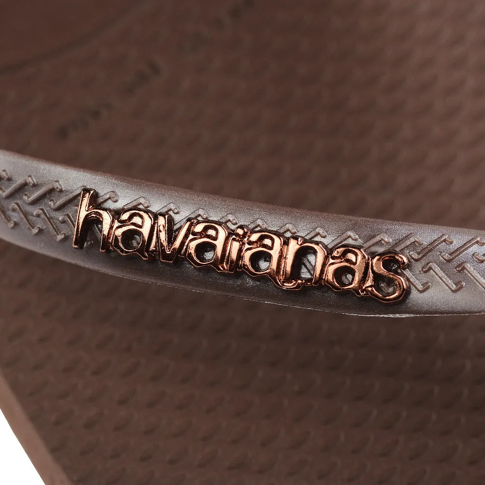 Slim Metallic Flip Flops in Dark Brown