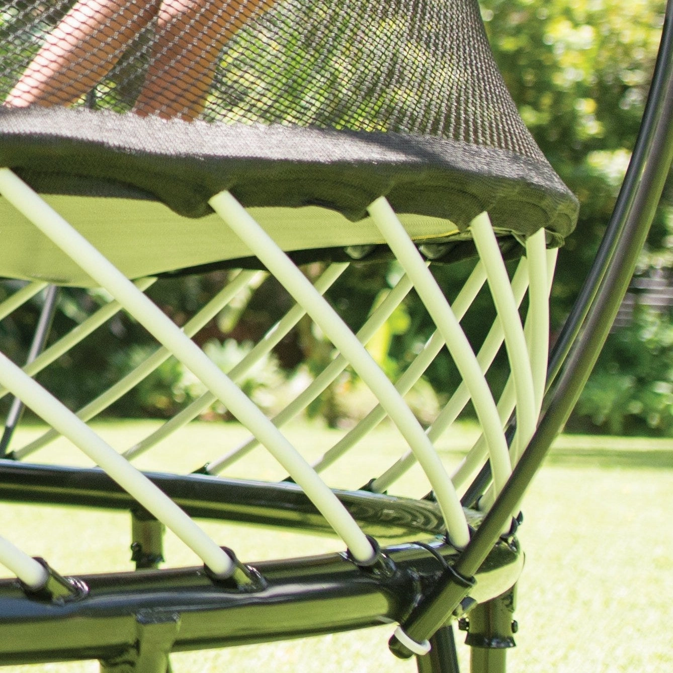 Springfree Medium Oval Trampoline With Enclosure - Outdoor Trampoline Activity Toy