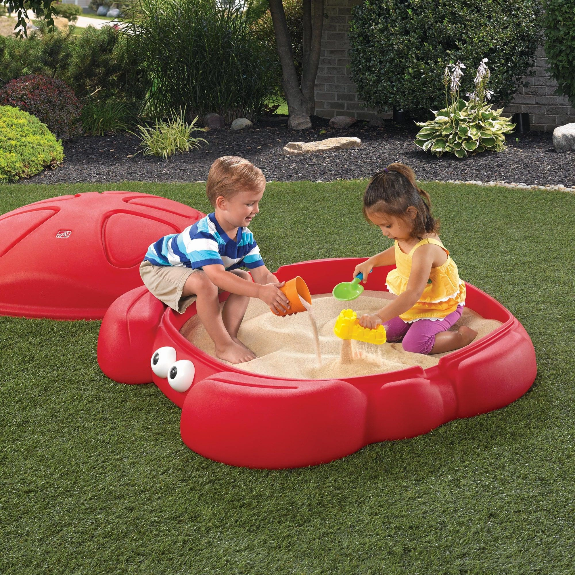 Step2 Crabbie Sandbox With Outdoor Cover Play Pen for Kids