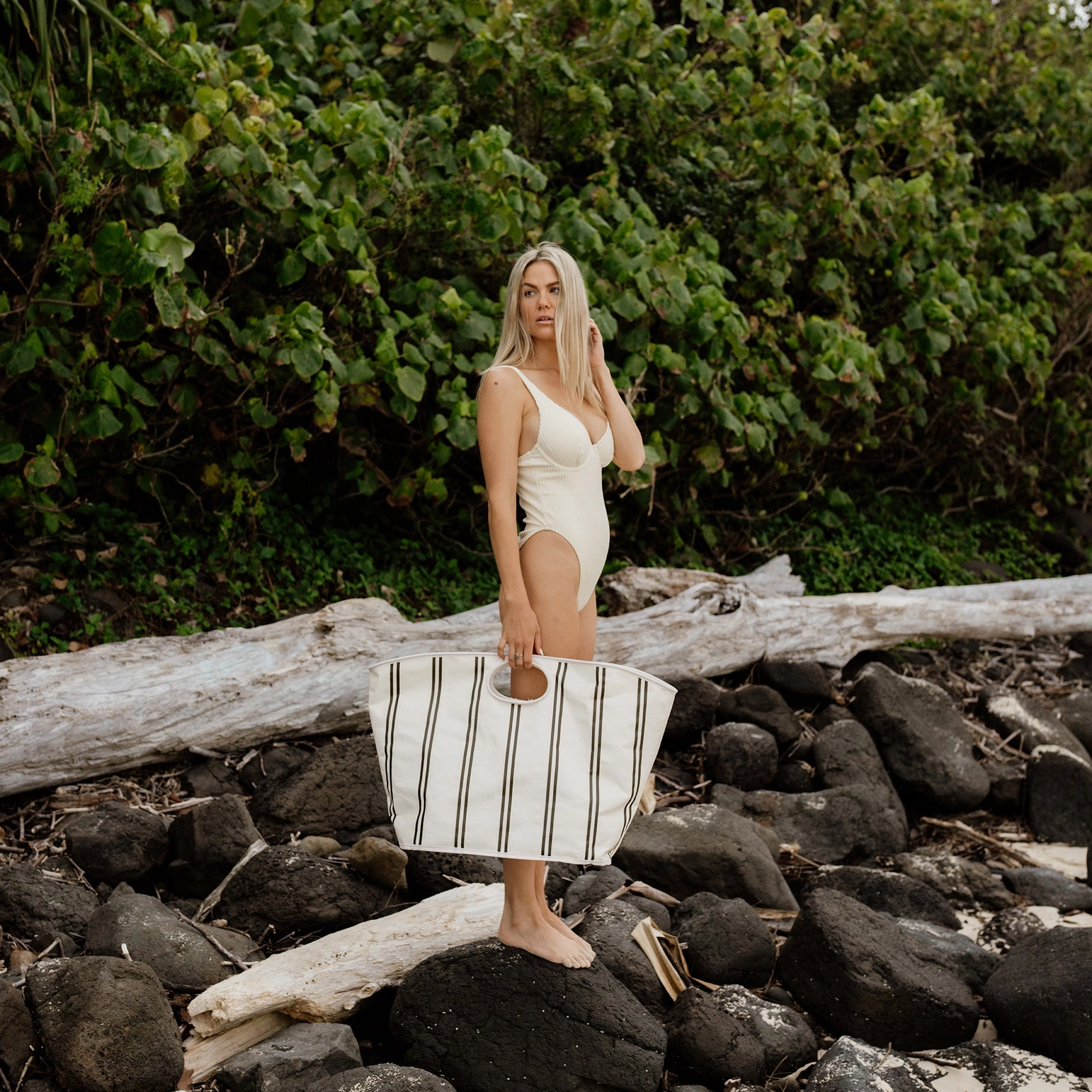 Sunnylife Carryall Beach Bag Casa Tunisa - Oversized & Waterproof with Drain Holes