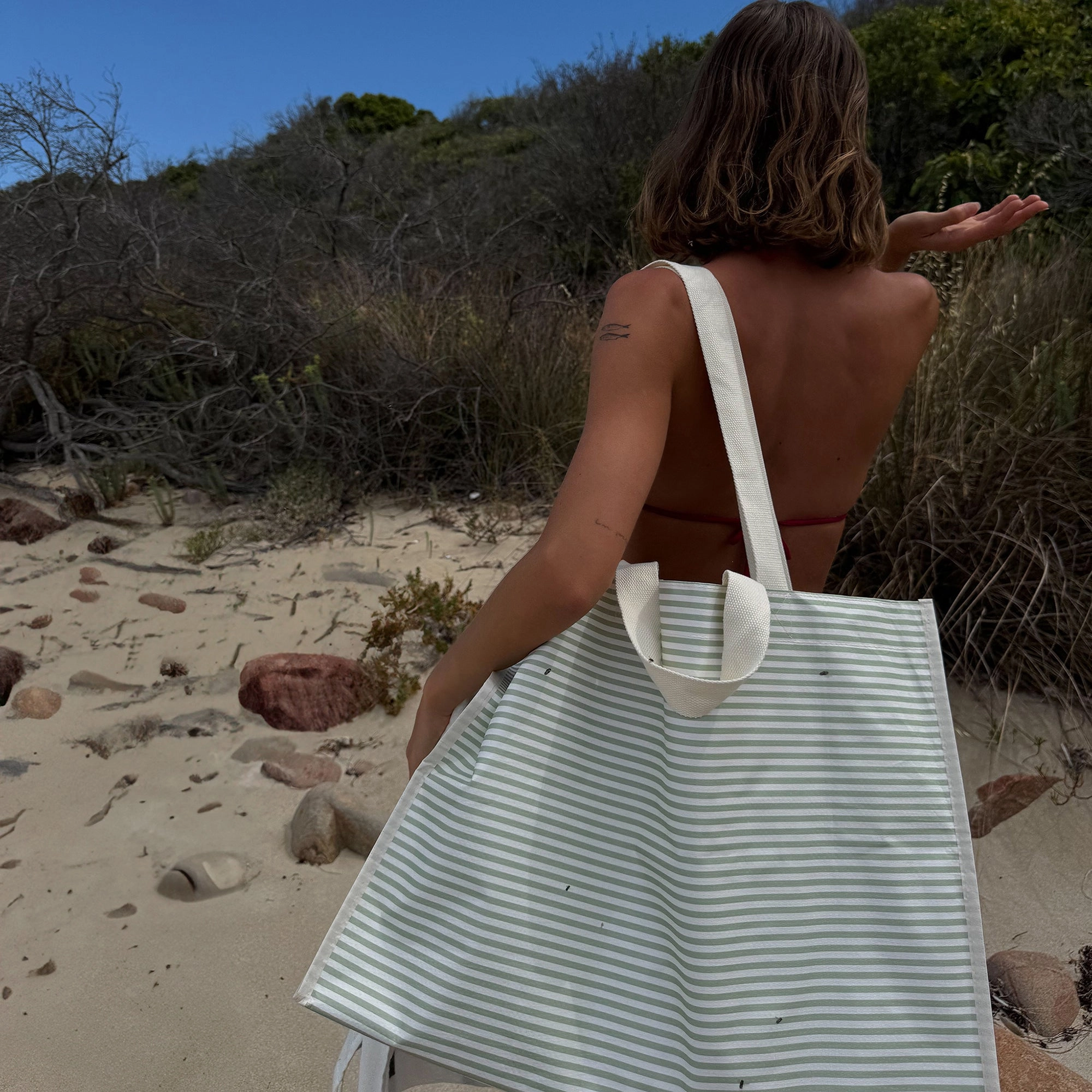 Sunnylife Carryall Beach Bag La Palma Sage Stripe - Oversized, Waterproof, and Stylish Tote