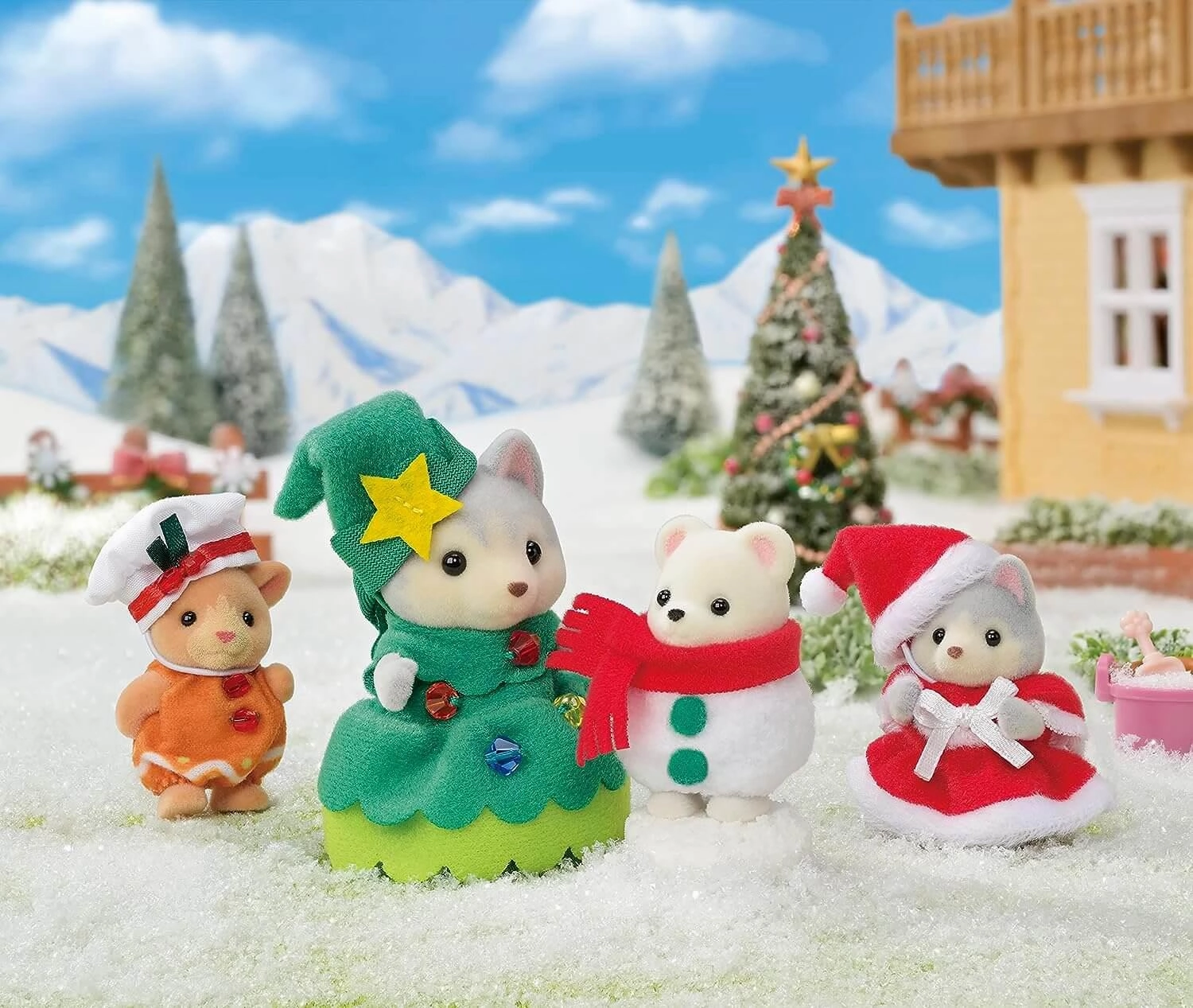 Sylvanian Families Happy Christmas Friends Toy Playset for Ages 3 & Up