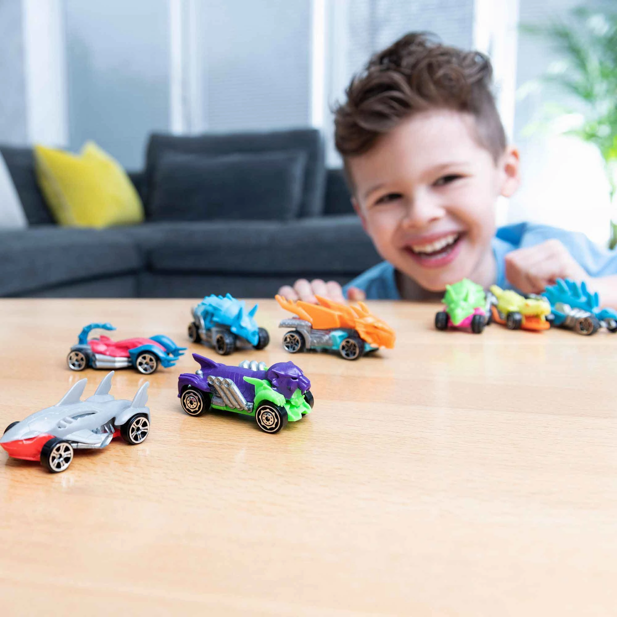 Teamsterz Beast Machine Dino Car Play Set - 10 Die-Cast Cars