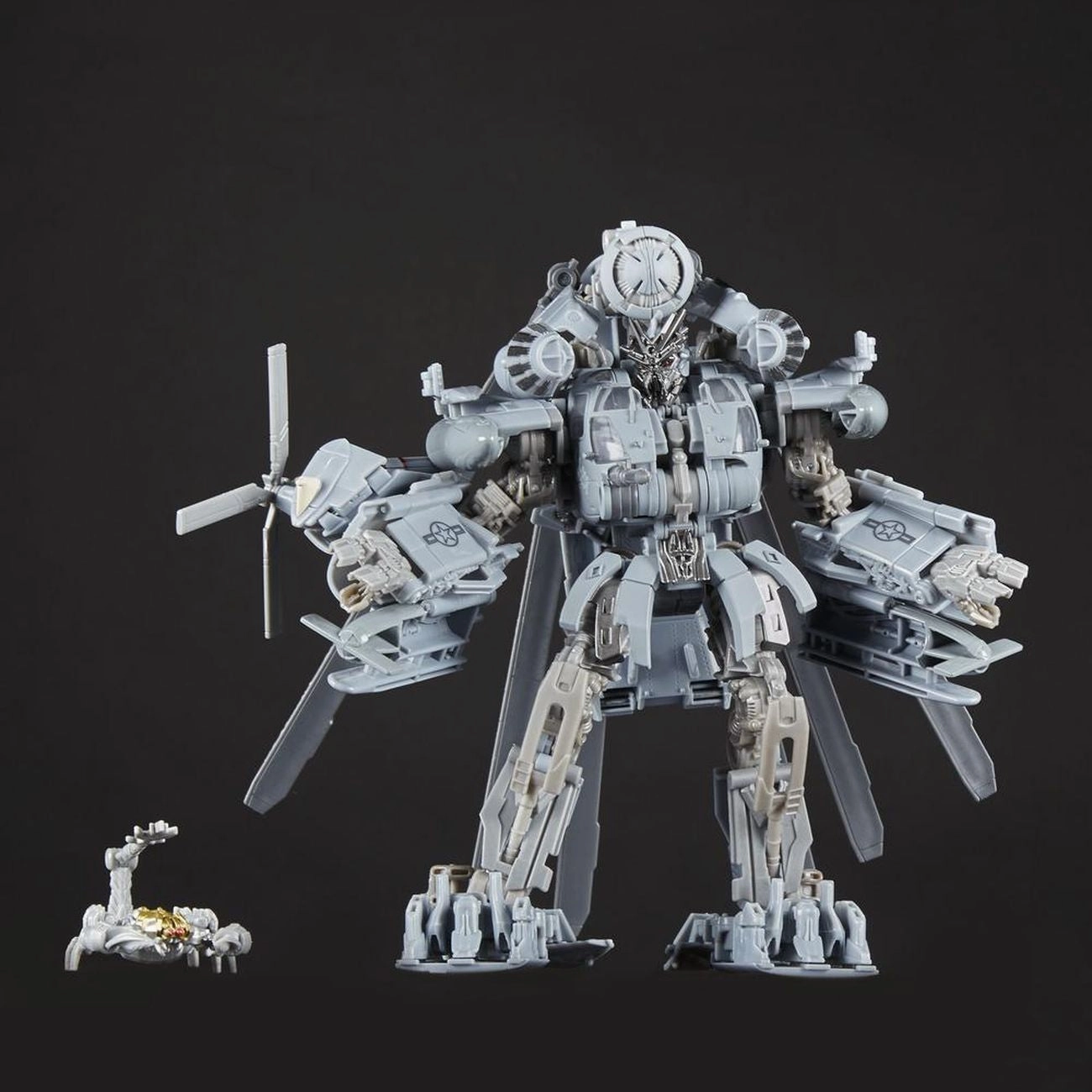 Transformers Generations Studio Series Leader Class Decepticon Blackout