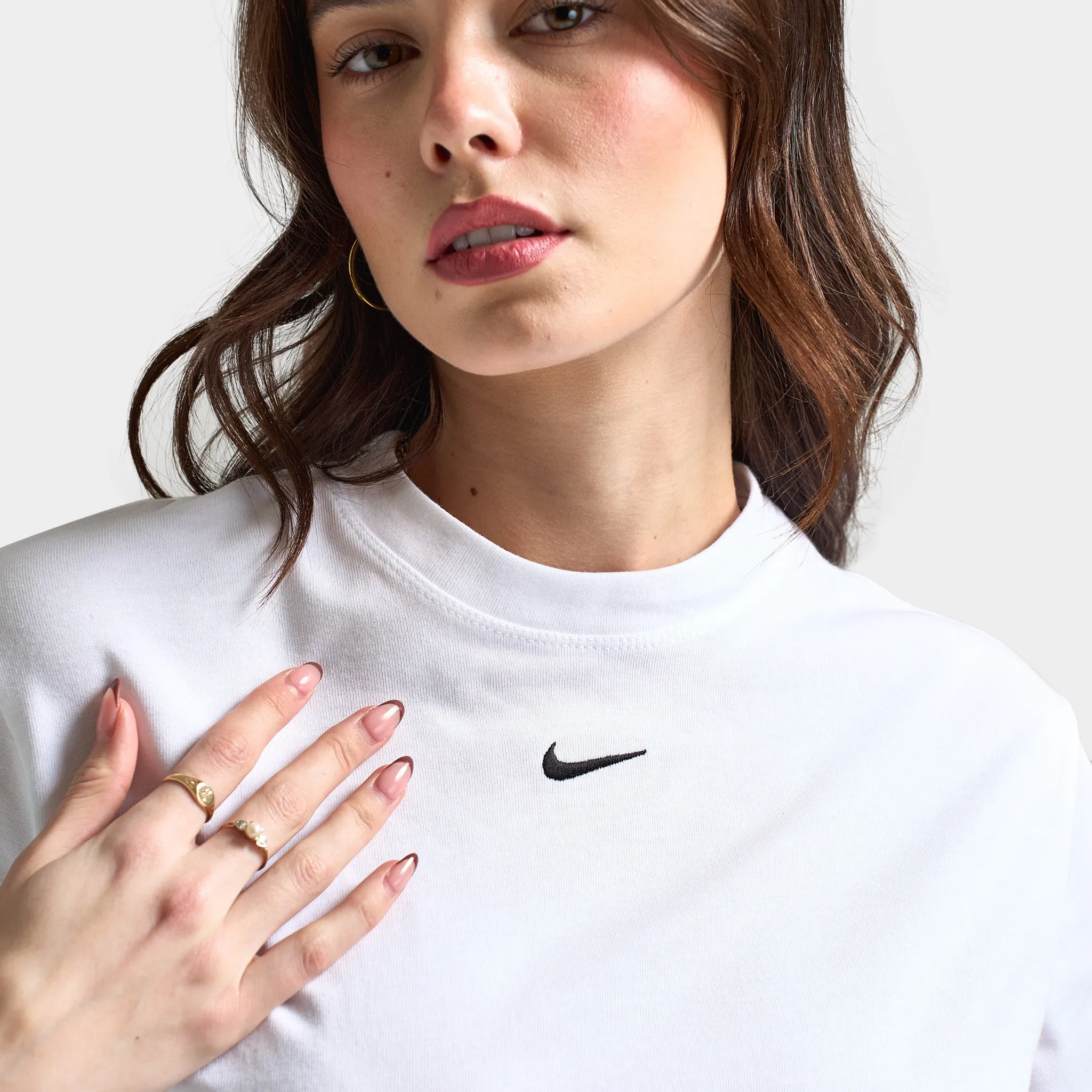 Womens Nike Nike Sportswear Women's Essential Boxy T-Shirt White / Black