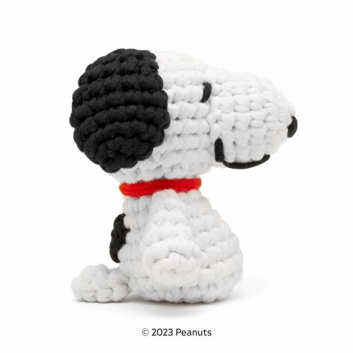 Woobles Snoopy Beginner-Friendly Crochet Kit